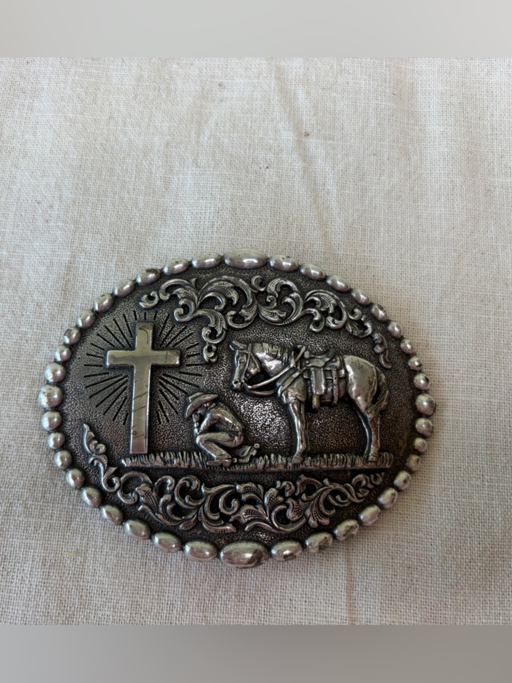 Nocona Silver-Tone Scalloped Western Buckle